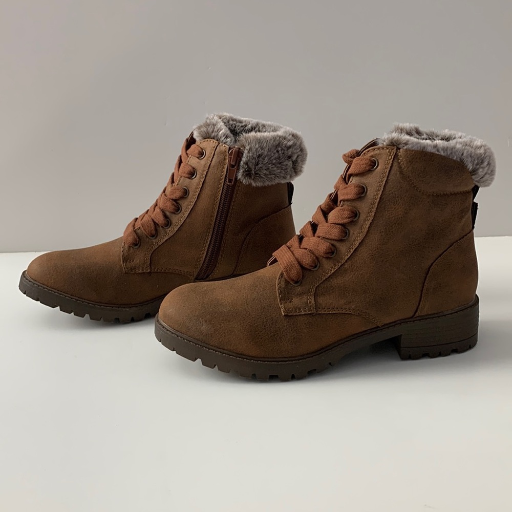 Madden Girl Jcorrey brown boots faux fur trim size 3